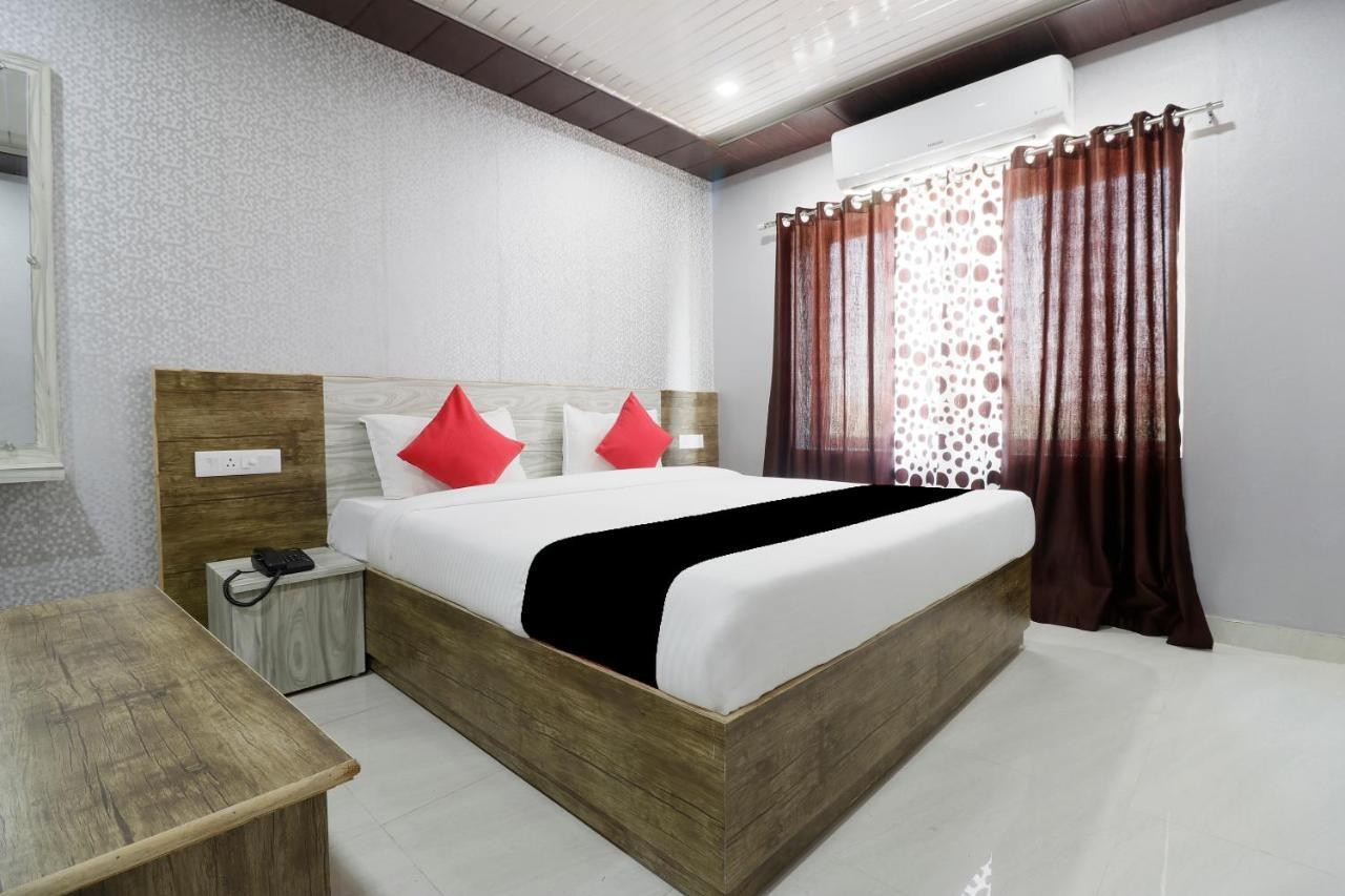 Capital O 63158 Hotel Om Sai Ram Chhatarpur Екстериор снимка