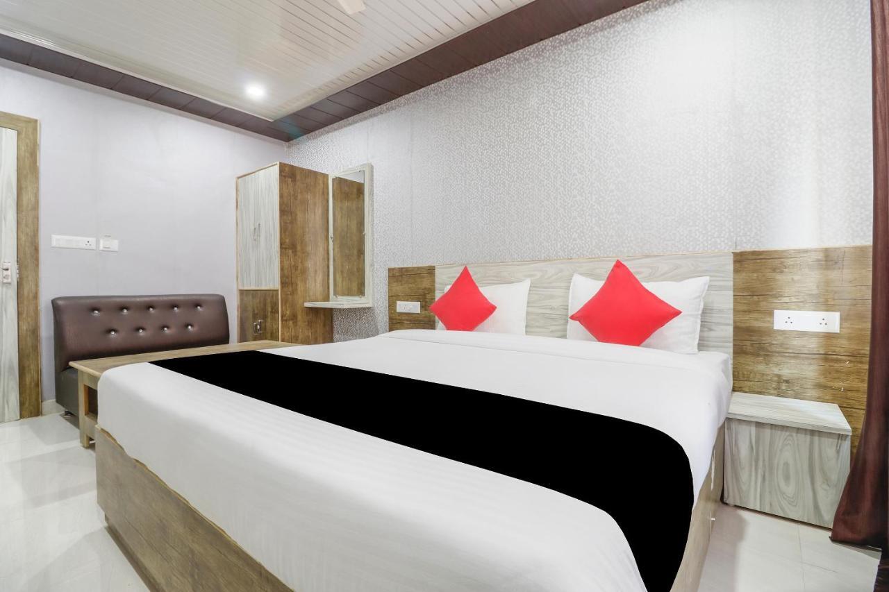 Capital O 63158 Hotel Om Sai Ram Chhatarpur Екстериор снимка