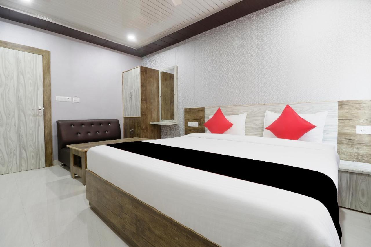Capital O 63158 Hotel Om Sai Ram Chhatarpur Екстериор снимка